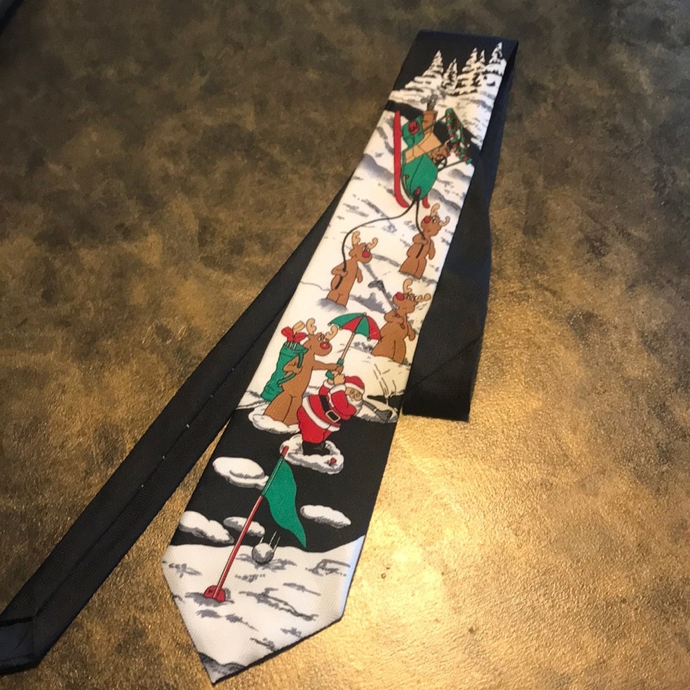 Keith Daniels Santa/Reindeer playing golf in the snow novelty/christmas necktie